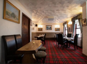 Cairndow Stagecoach Inn