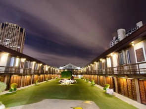 Victoria Court Escarpment - Pasig