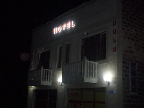 Mana Hotel