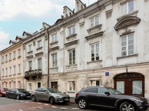 Mariensztat Warsaw by Renters