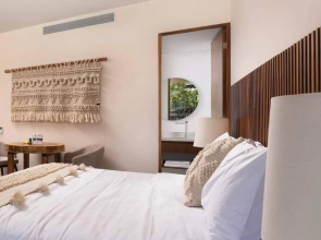 Smart And Secure In A Sensational Setting Luxury Studio With Infinity Pool View