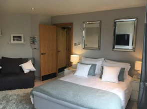 Penrith Retreats