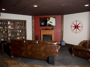 Lark Inn