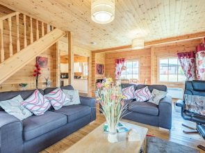 Robin Lodge