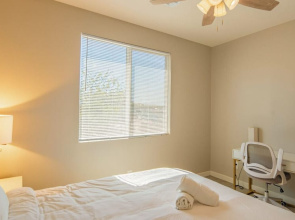 Luxury Stay 20mins to State Farm Stadium