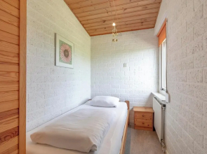 Bungalow in Callantsoog Near Sandy Beach