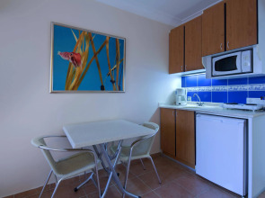 Villa Moonflower Apart Hotel