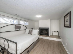 The Grand Elm Suite 2 Sleeps 6