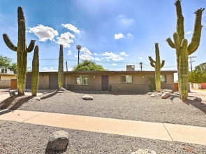 Tucson Getaway w/ Private Pool & Gas Grill!