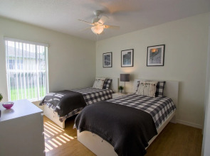 Three Bedroom Golf & Family poolhome 1571 home