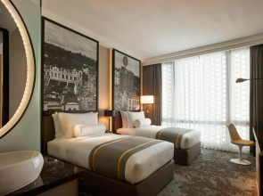 Hotel Stripes Kuala Lumpur, Autograph Collection