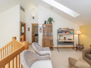 Pine Tree Cottage 3 Bedroom Home by NW Comfy Cabins by RedAwning