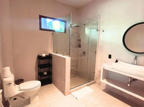 Beachfront Hotel Boutique DK