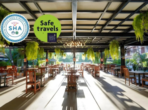 Basaya Beach Hotel & Resort