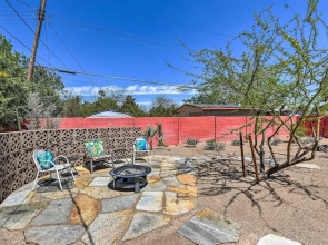 Vintage Las Vegas Oasis < 3 Mi to the Strip!