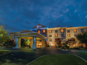 Holiday Inn Express Hotel & Suites Buffalo-Airport by IHG