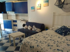 M3 904 Azul Mediterráneo bonito y confortable estudio