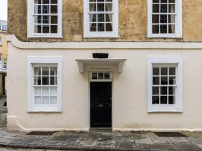 Spacious Homely Georgian Town House Central Bath