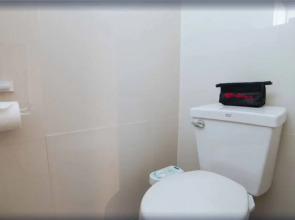 Reddoorz Premium @ Guadalupe Village