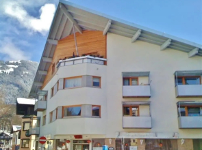 Modern Holiday Home in Kitzbühel with Balcony