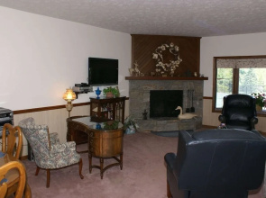 Holly #3 - 1 Bedroom Condo
