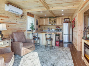 Walk to Current River: Ozarks Adventure Home!
