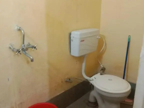 Anna Hostel Tapovan