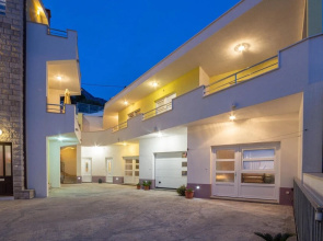 Amazing Home in Lokva Rogoznica With Wifi and 3 Bedrooms