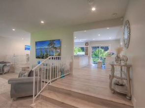 Creek Side Summit 4 Bedroom Home by RedAwning