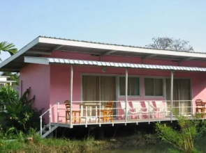 Ban Suan Luang Rin