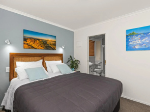 Havelock North central apartment