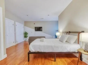 Stunning & Playful Suites - 4 Beds, 3 Bathrooms