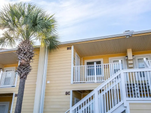 9 G, Two Bedroom Condo