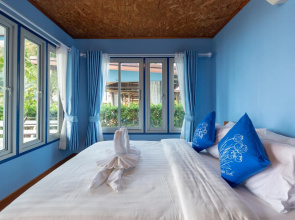 Sea Far Resort