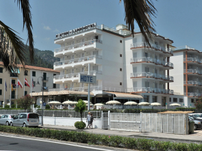 Pietra di Luna Hotel