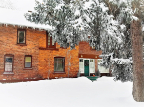 Bunk+Brew Historic Lucas House - Hostel