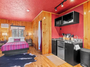Timber Lodge Cabins 24