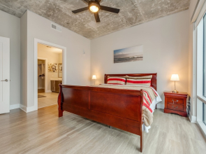 Spacious 2br Apt near Convention Center