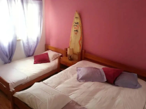 Lost Caparica Surf House