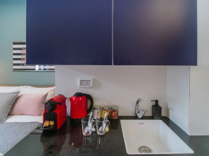 Monochrome Rothschild - Smart Hotel by Loginn Tel Aviv