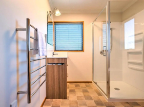 7b Denby Place
