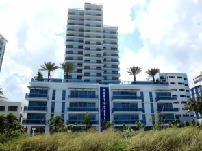 Domio Miami Beach Beachfront Ocean View + Balcony Corner 1 BR