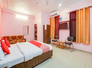 Trimurti Palace by OYO Rooms
