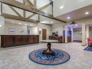 Howard Johnson by Wyndham Mystic