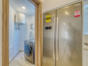 Unique Modern Condo with Beach Access