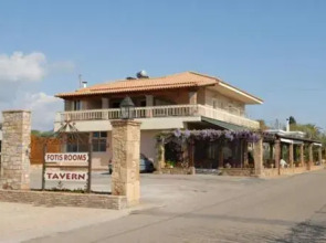 Fotis Rooms