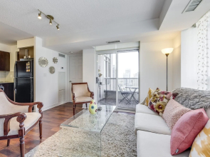 Newly Decorated 2BR Executive Suite - Great View