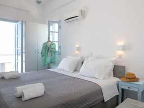 Blu Rooms
