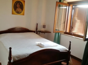 Apartment 2 People Farmhouse Villa Luzi