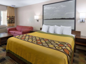 Super 8 Williamsburg/Historic Area